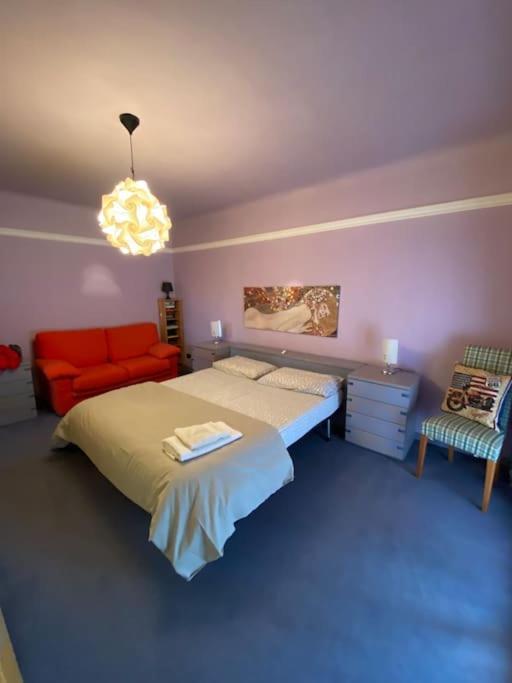 Appartamento Rainbow House Intra Esterno foto